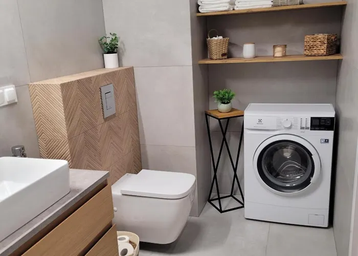 Wilda Corner Street View דירה