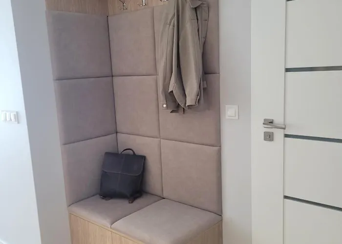 Wilda Corner Street View דירה